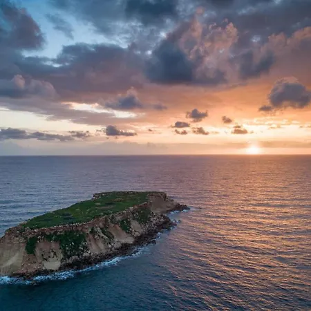 Halima Alexandros Villa