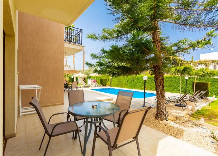 Willa Halima Alexandros