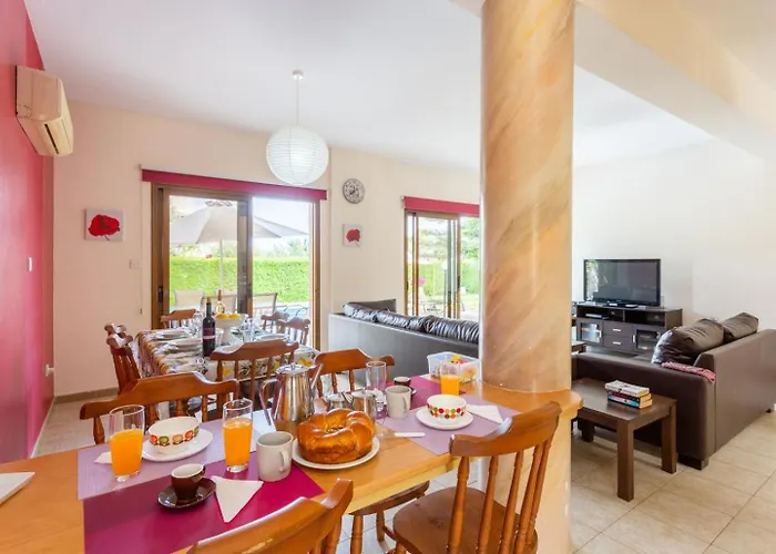 Halima Alexandros Willa